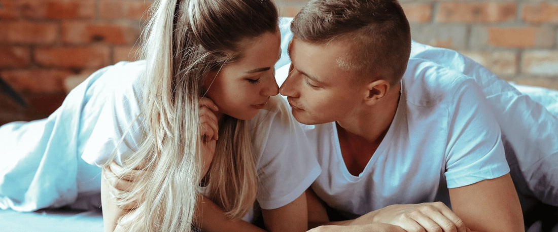 Você sabia que há muitas formas de prazer feminino? Saiba como chegar ao orgasmo com o sexo vaginal