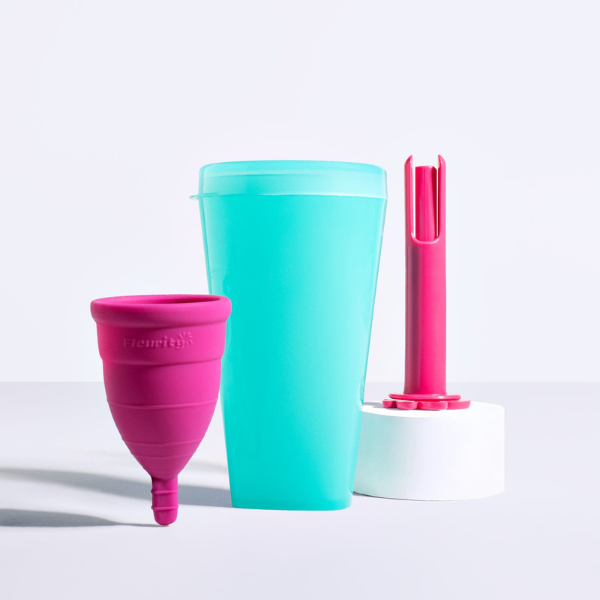 Kit Essencial: coletor + copo esterilizador